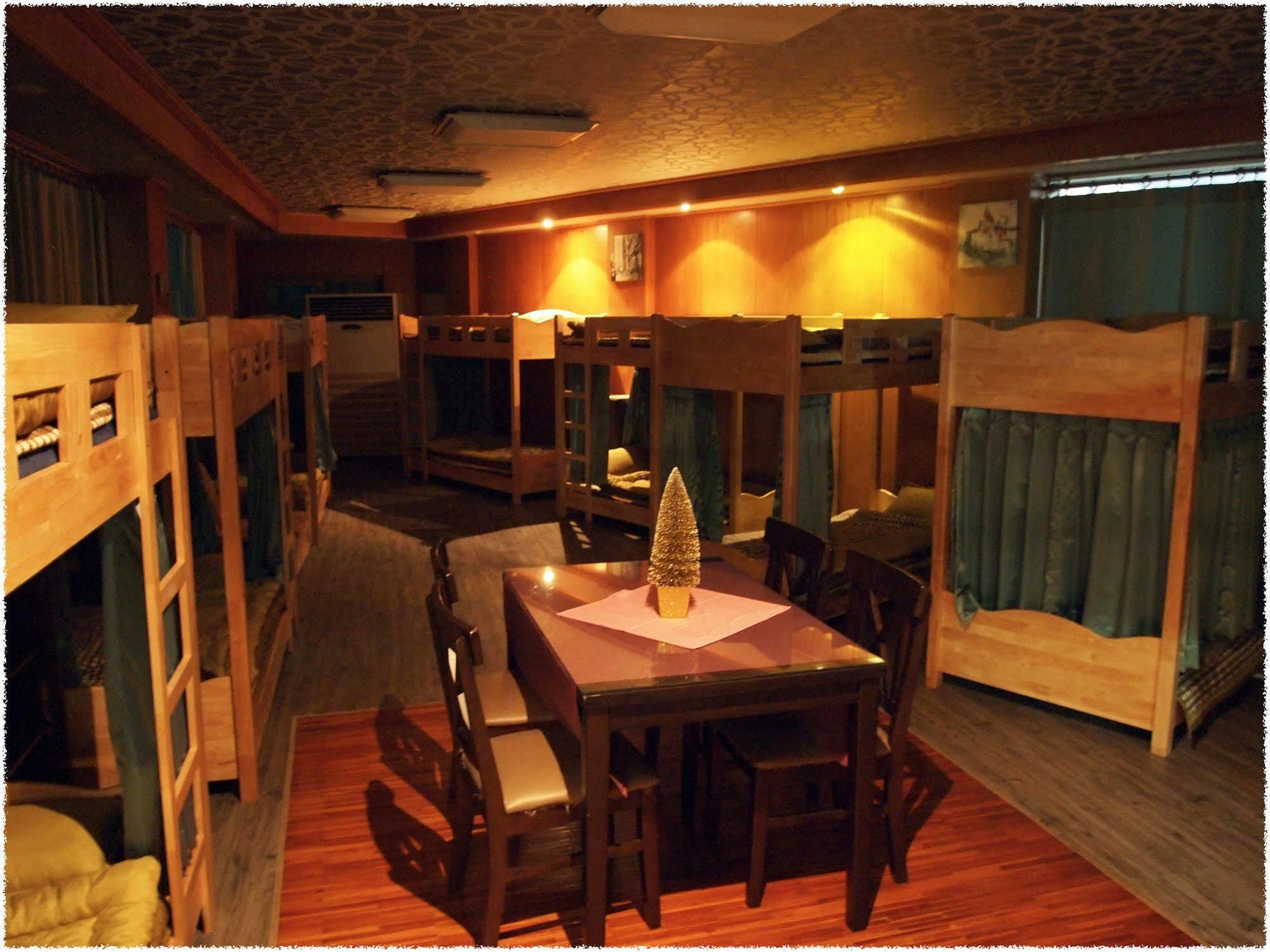 Haevichi Elmar Guesthouse مدينة سيوجويبو المظهر الخارجي الصورة
